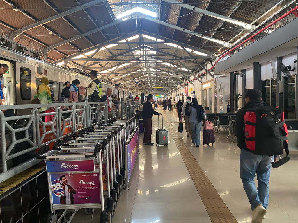 KAI Daop 8 Surabaya Antisipasi Lonjakan Penumpang Iduladha, Siapkan 29.830 Tiket Per Hari